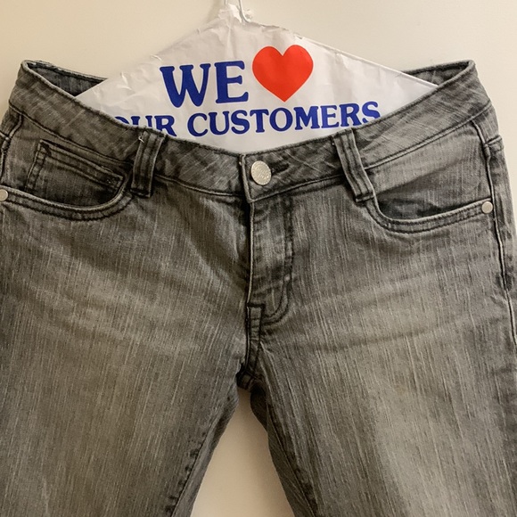 Brand new skinny jeans by Southpole - Picture 2 of 5